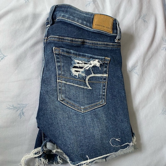 American Eagle Outfitters Women's Blue Denim Shorts - Picture 4 of 10
